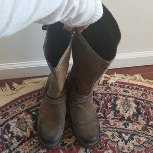 Mid size boots.